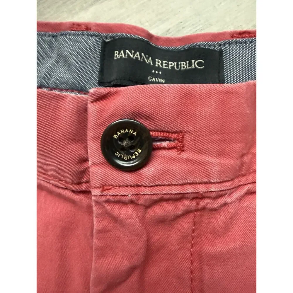 Banana Republic product pair